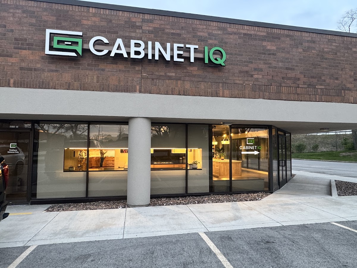 Cabinet IQ of Milwaukee photo
