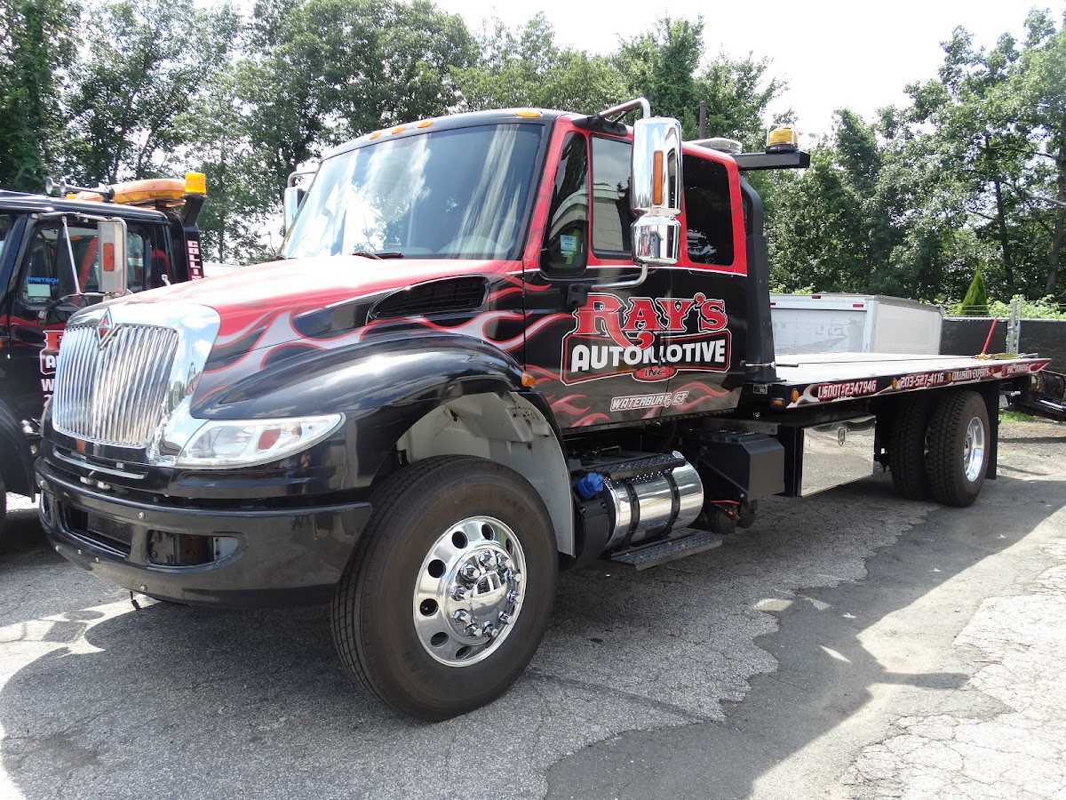 Ray's Automotive Inc - Auto Body Repair Waterbury Auto Repair photo