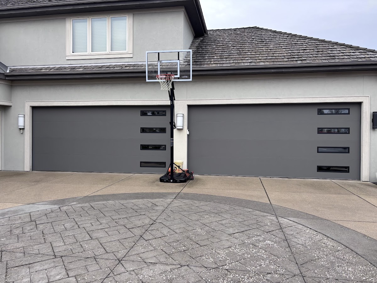 Affordable Garage Door Repair Handyman photo