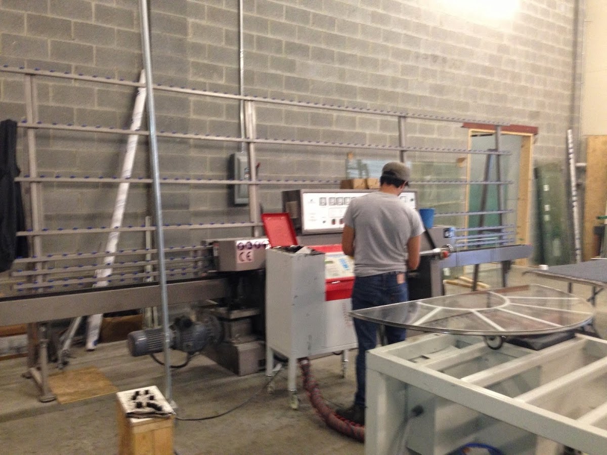 DC Glass Doors And Window Repair Auto Repair photo