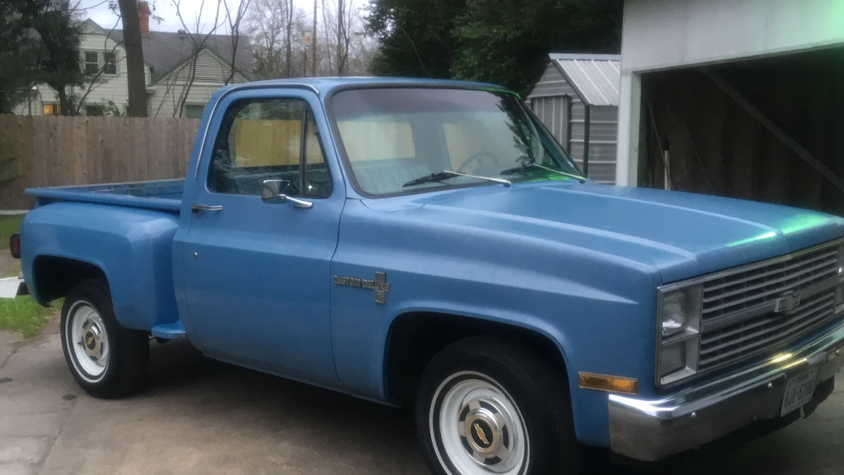 Dale’s Upholstery & Customs photo
