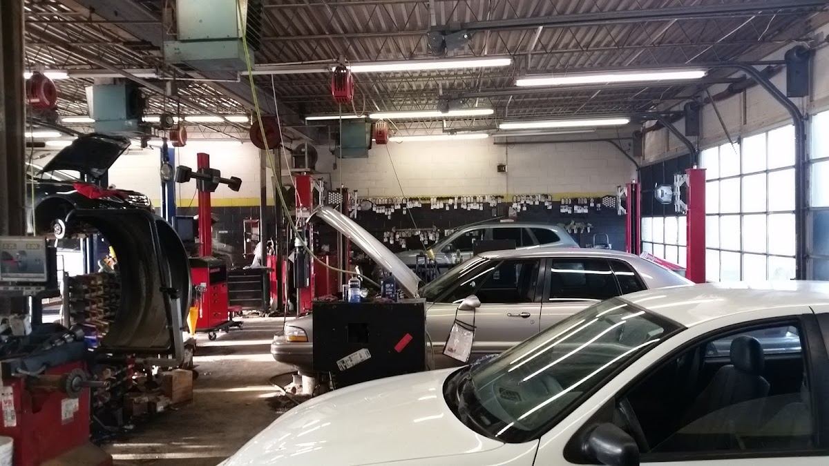 Tuscaloosa Tire and Service Center Auto Repair photo