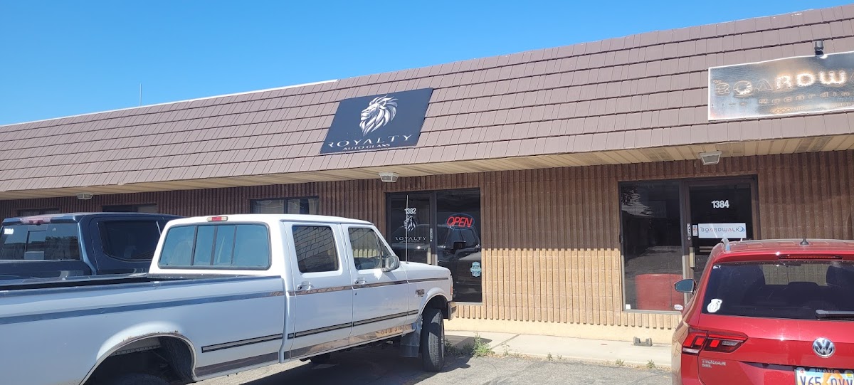 Royalty Auto Glass Auto Repair photo