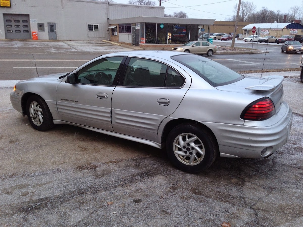 Oshkosh Auto and Glass Auto Repair photo