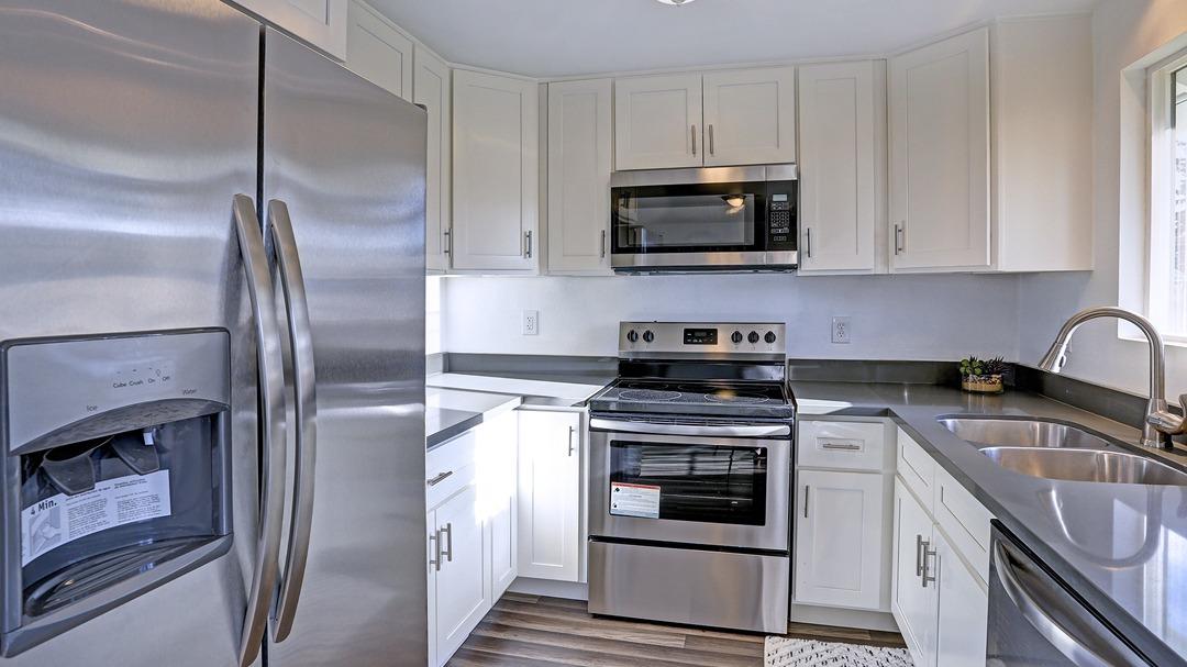 B & B Appliance Parts photo