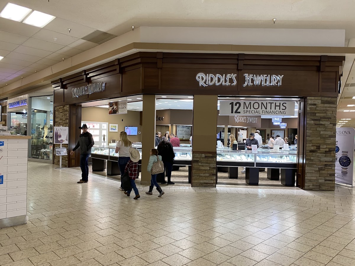 Riddle's Jewelry - Sioux City Jewelry Repair photo