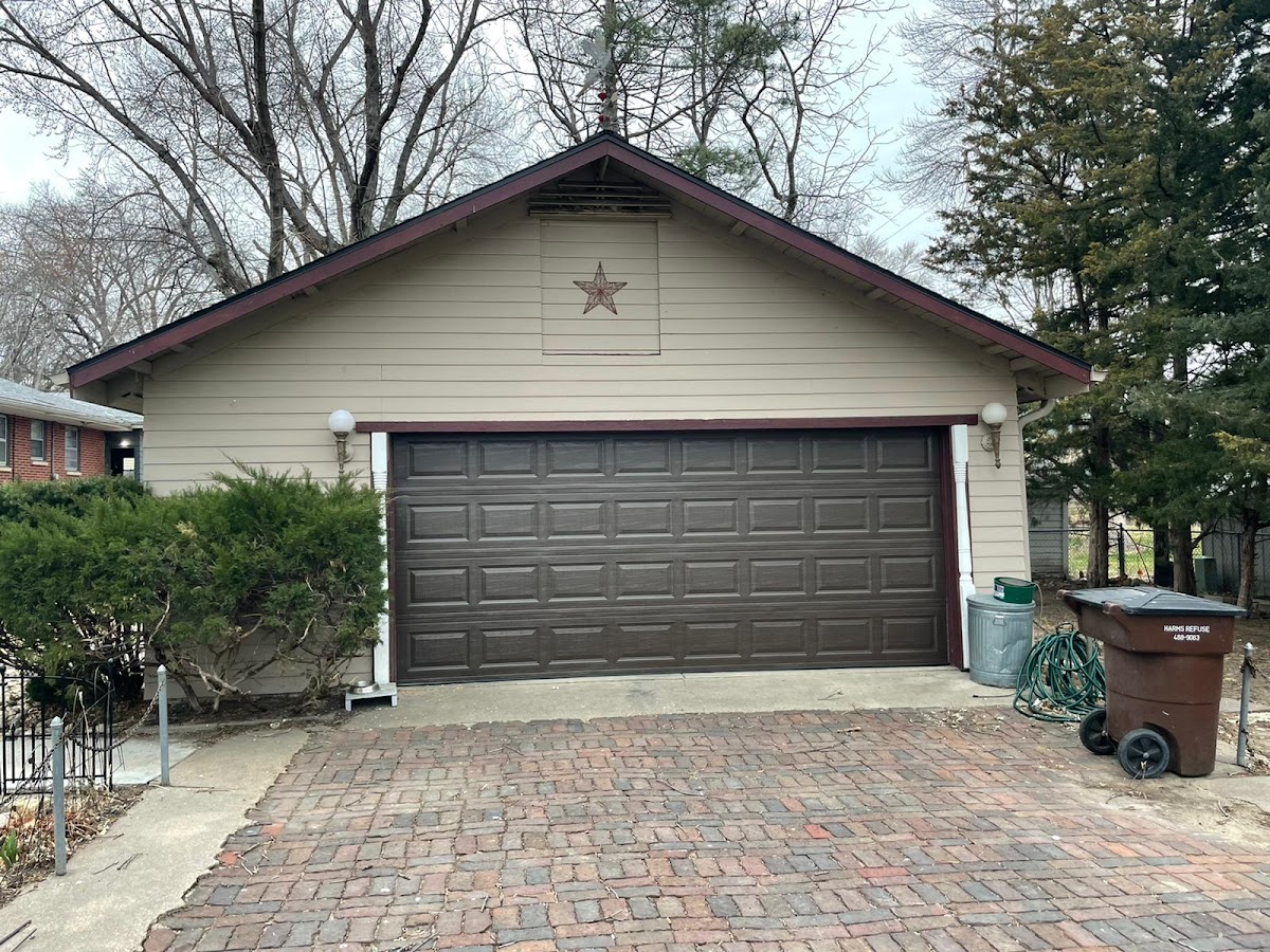 Garage Doors Of Lincoln photo