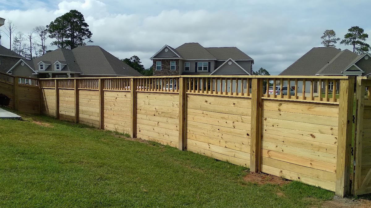 Business photo for Gulf Breeze Fence LLC in Gulf Breeze, FL