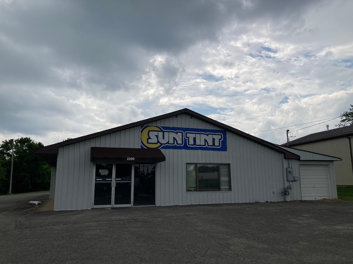 Sun Tint Auto Repair photo