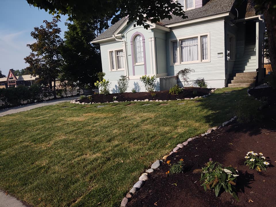AQL Landscaping Landscaper photo