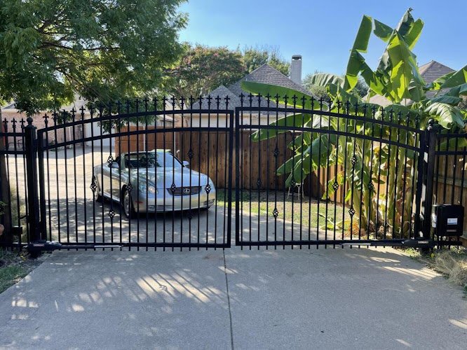 Metro Gate Repair Fence Contractor photo