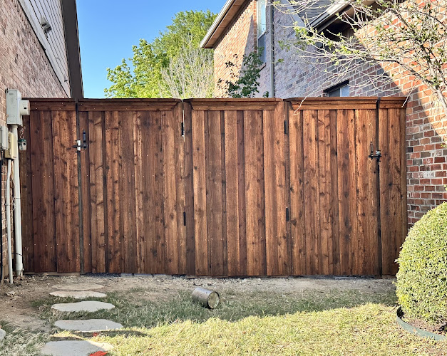 Fort Worth Custom Fence Fence Contractor photo