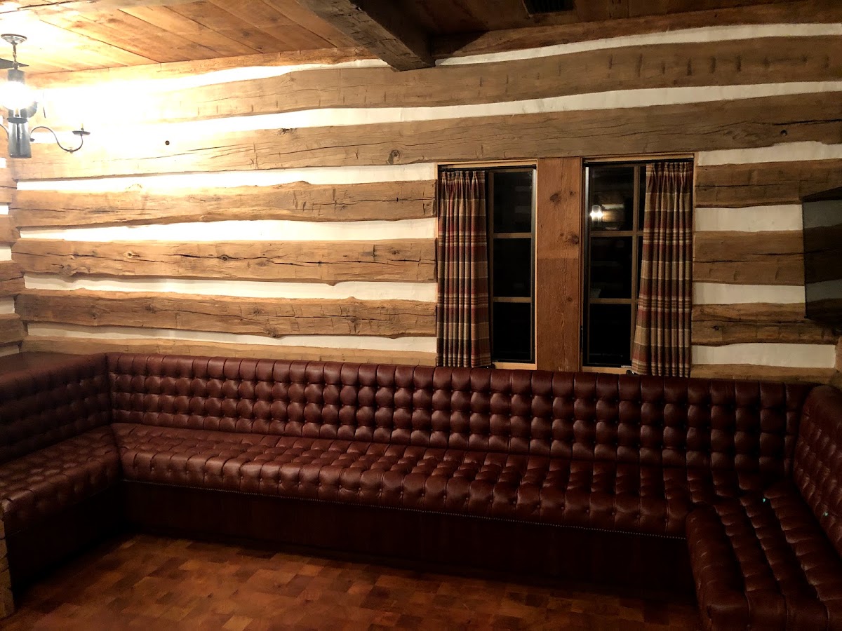 Tom's Custom Upholstery