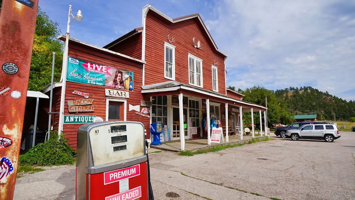 Aladdin General Store