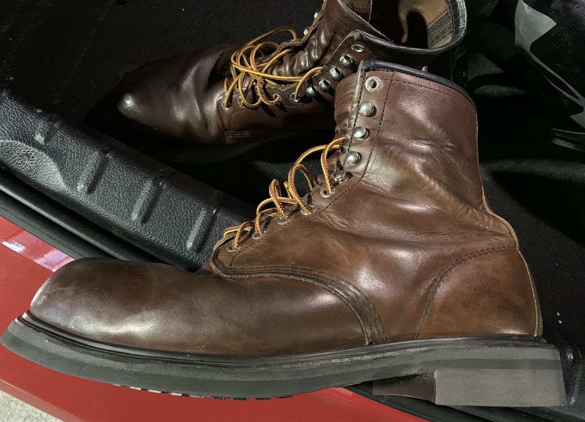 Hall's Shoe Repair LLC