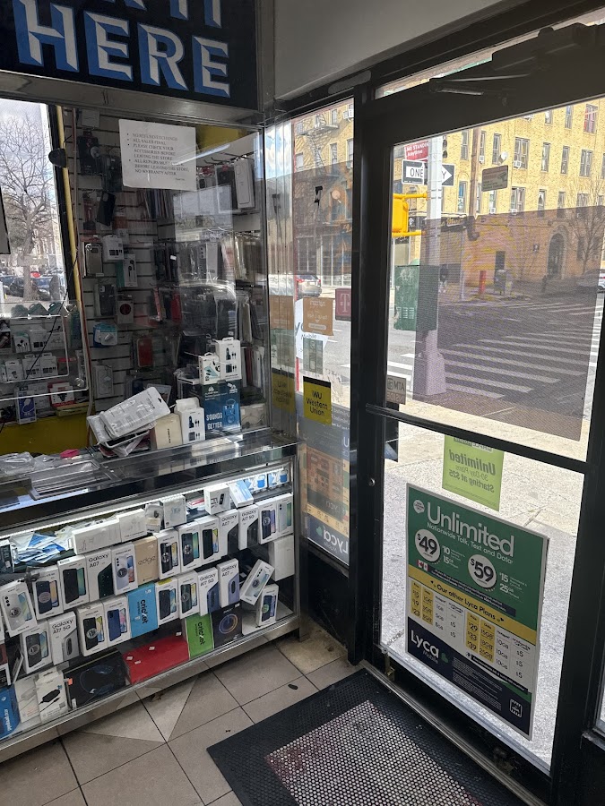 Flatbush phone repairing shop