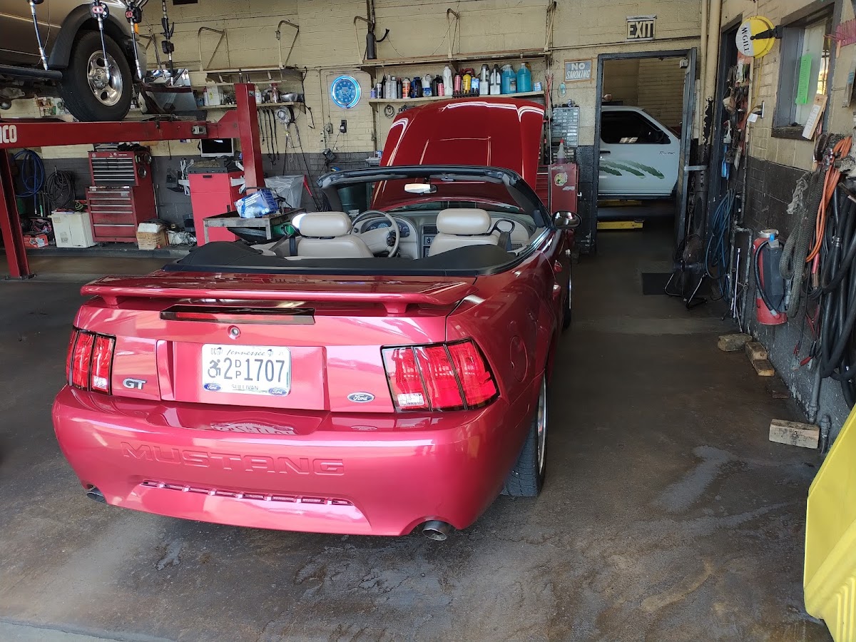 Wood's Service Center Inc