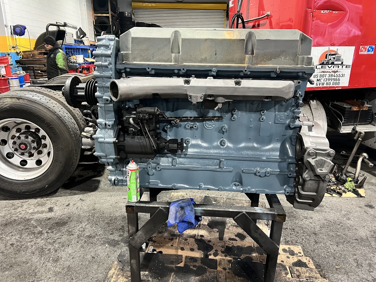 DEF EVOLUTION TRUCK REPAIRS LLC Oil Change in Breinigsville, PA photo