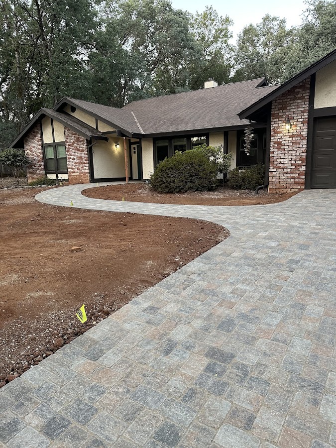 LR Landscaping & Pavers