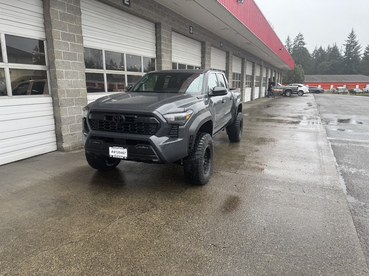 Hawk's Prairie Automotive