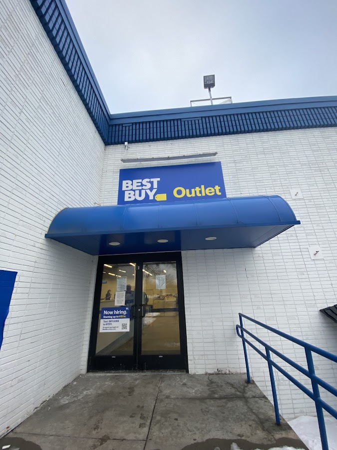Best Buy Outlet – Eden Prairie