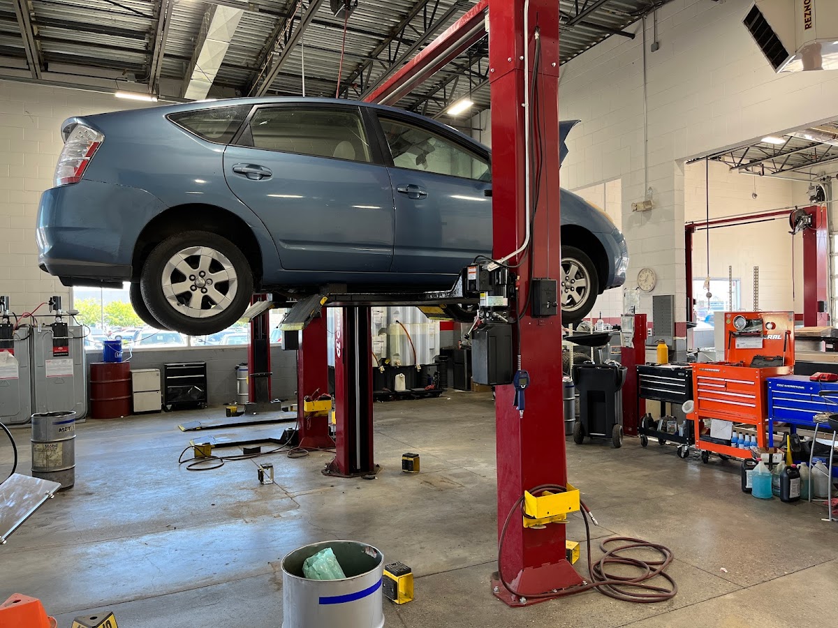 Bud Clary Toyota of Yakima Service | Oil Change & Tire Shop