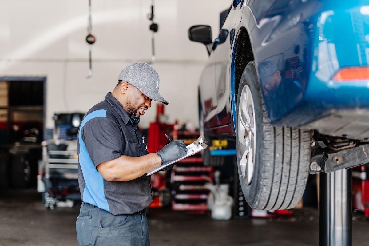 Moody's Tire & Auto Service of Cool Springs