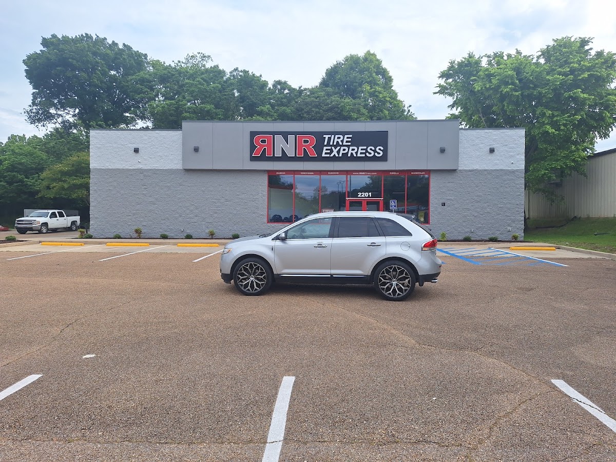 RNR Tire Express (Vicksburg, MS)