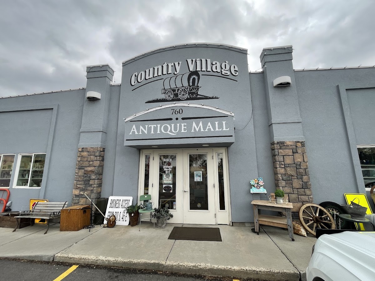 Country Village Antique Mall