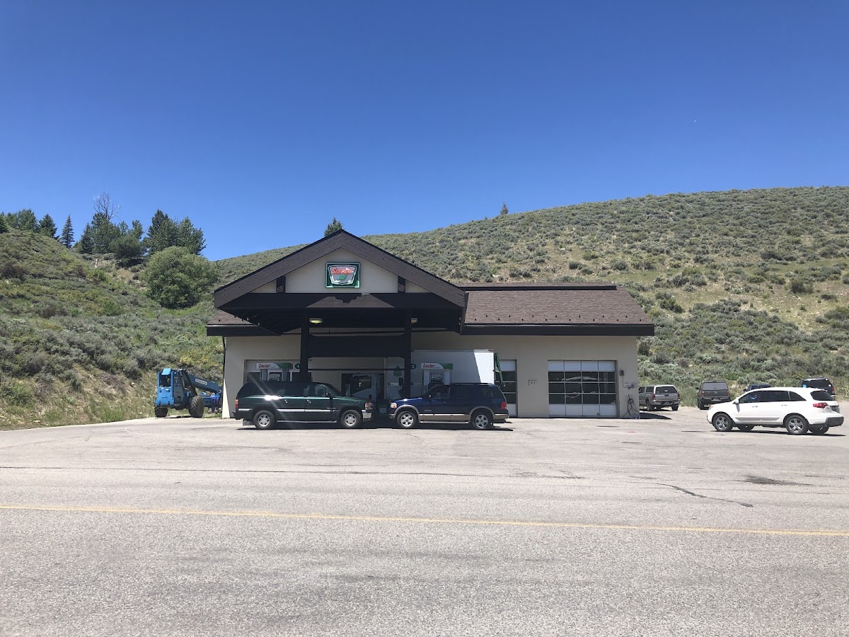 Sinclair Gas Station