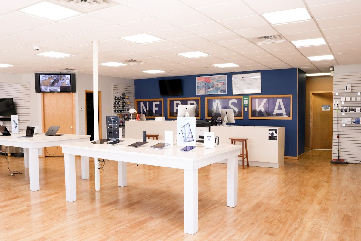 Computer Hardware Inc. - Apple Authorized Service Provider and Premier Partner / Lenovo Business Partner