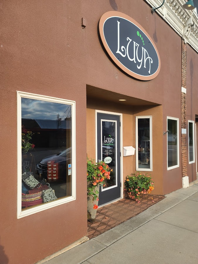 Luya Shoes and Other Fine Things