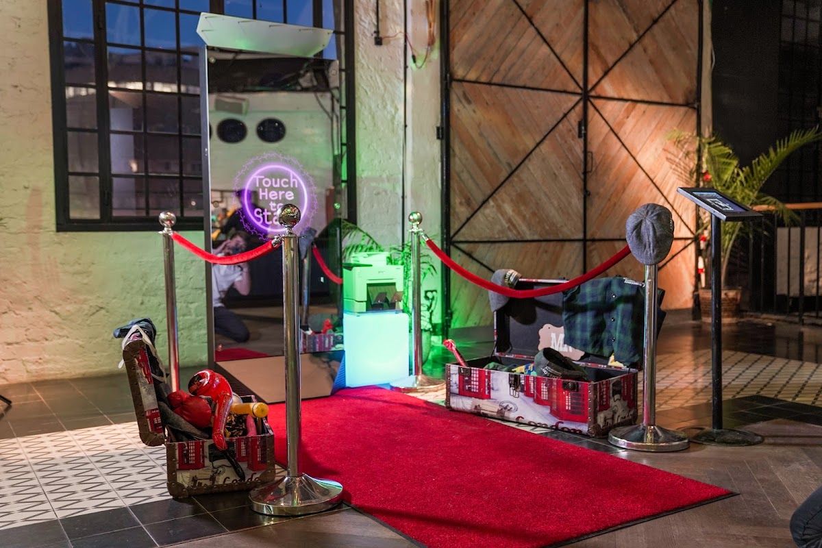 Picture Perfect Photo Booth GJ