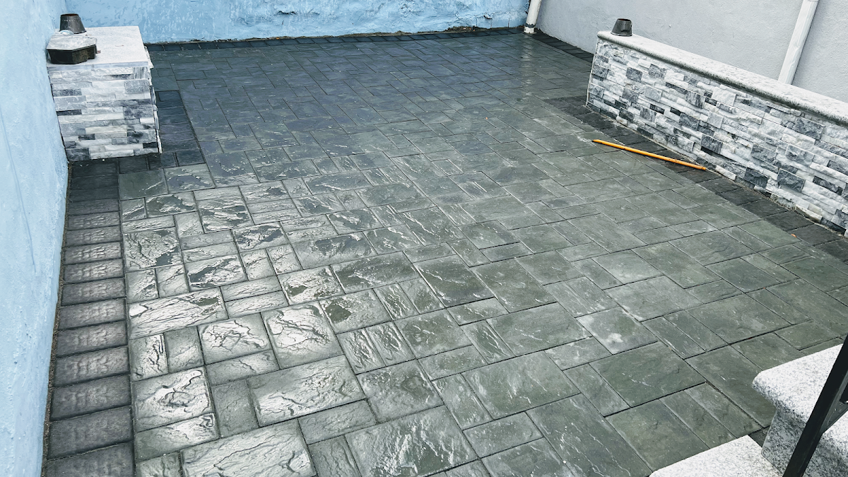 R Luis Constructions