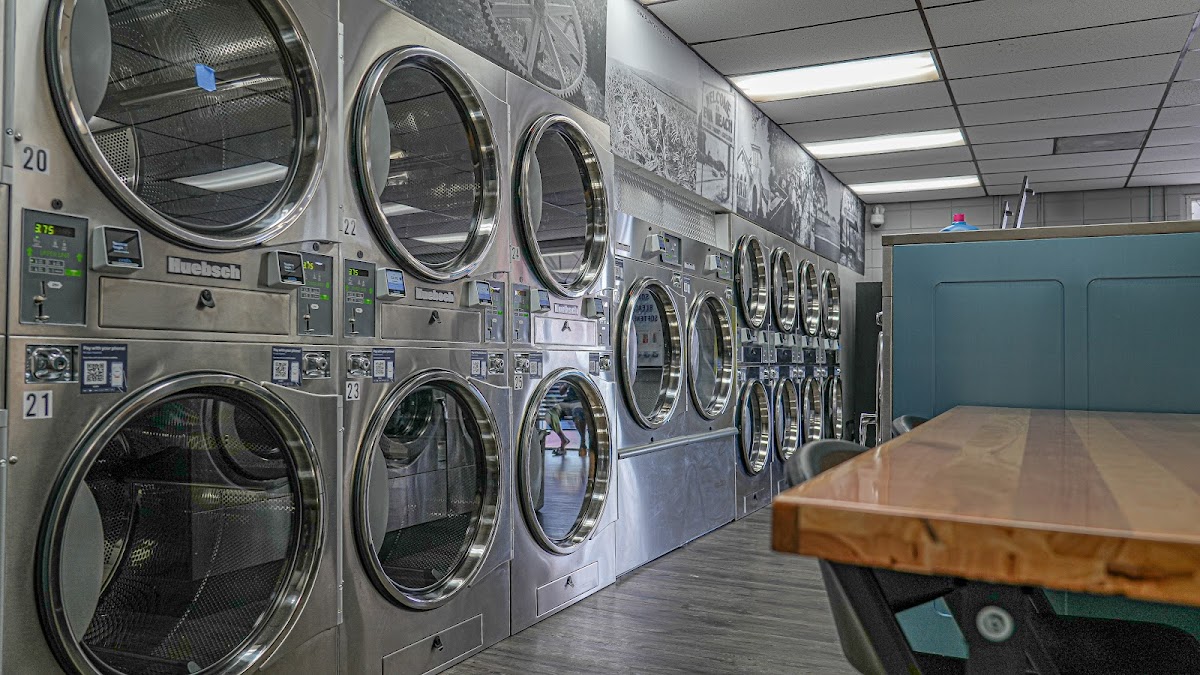 Darrell's Coin Laundry