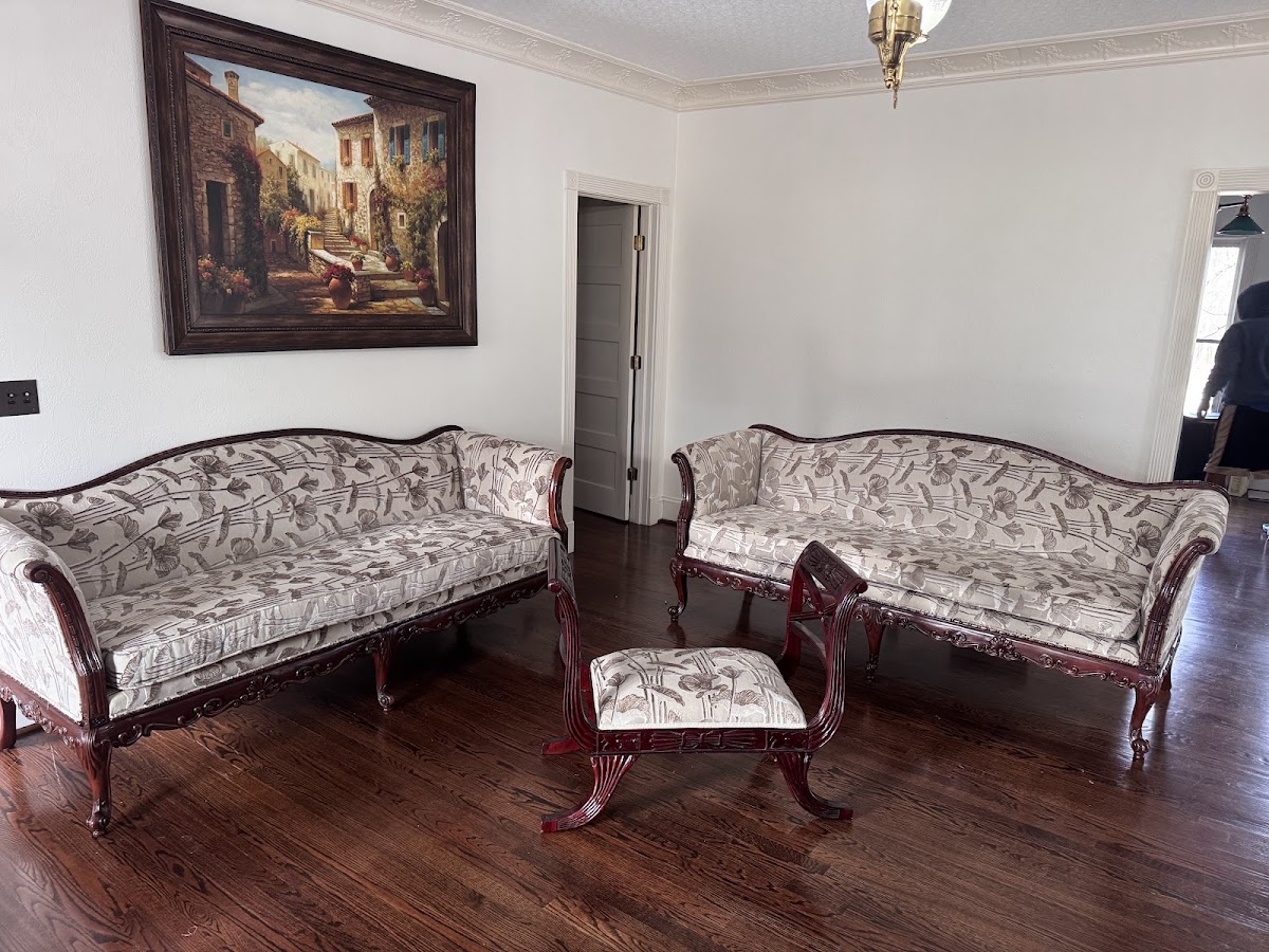 Universal Upholstery