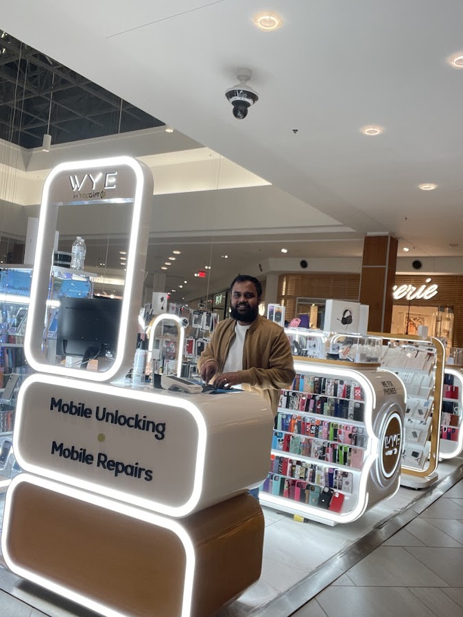WYE- Phone repair Kiosk- Springfield Town Center