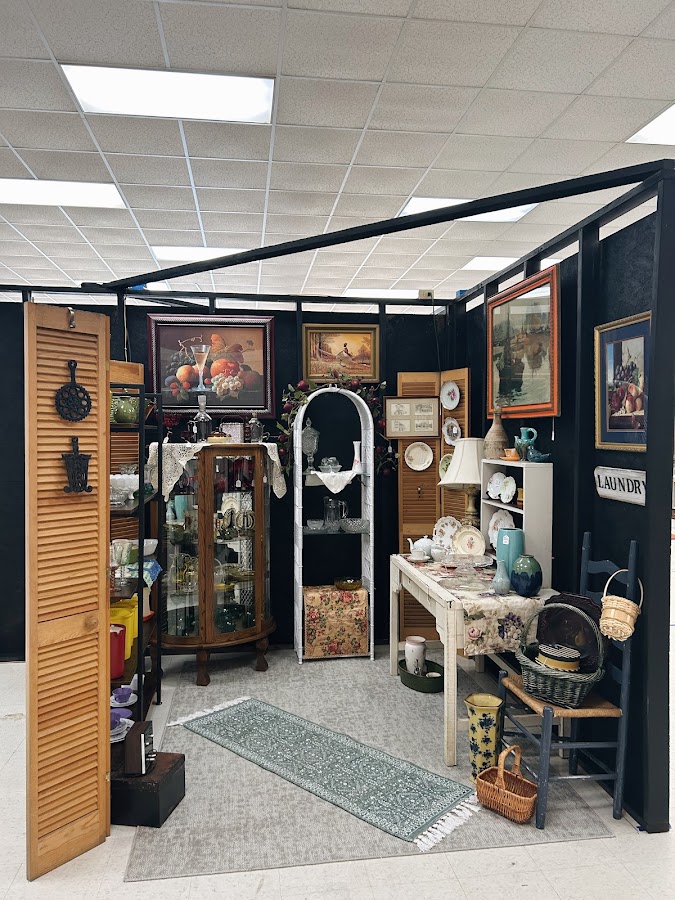 Taylor Appliances & Vintage Market