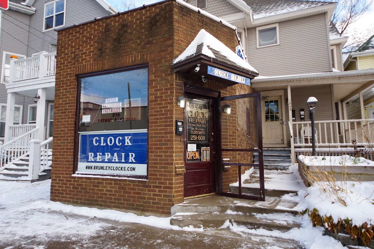 Brumley's Old Clock Shop