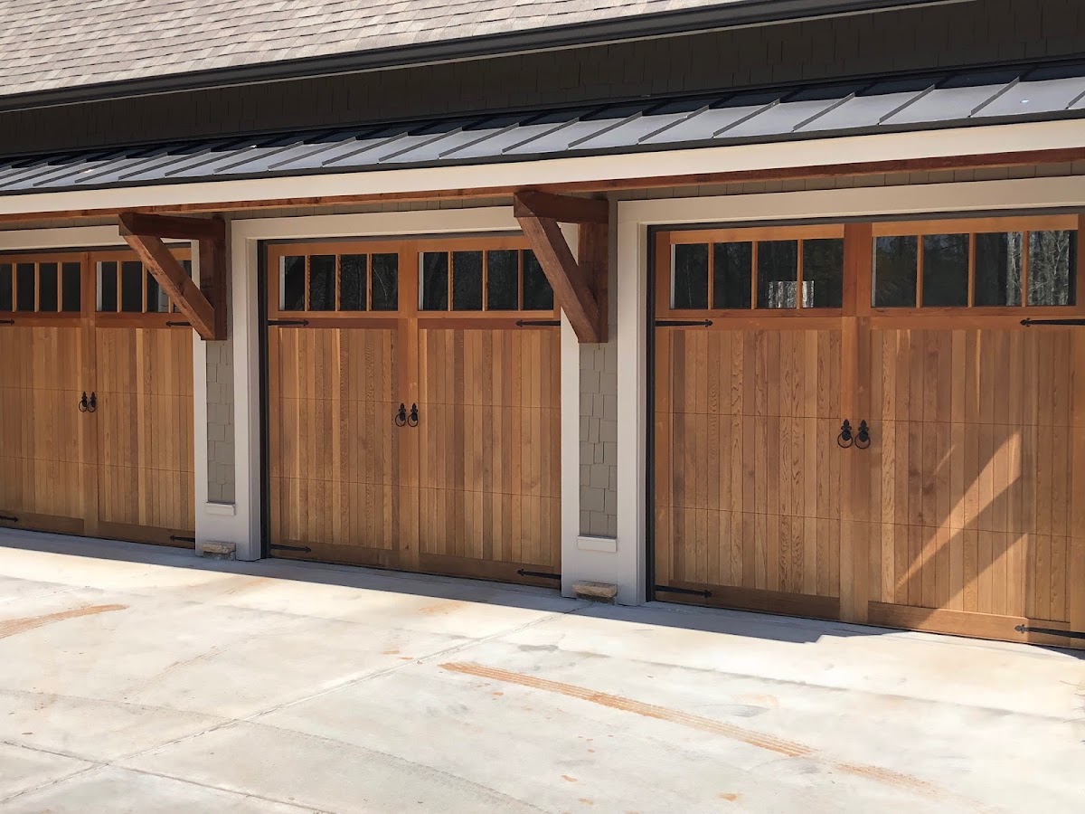 Maddock Garage Doors LLC