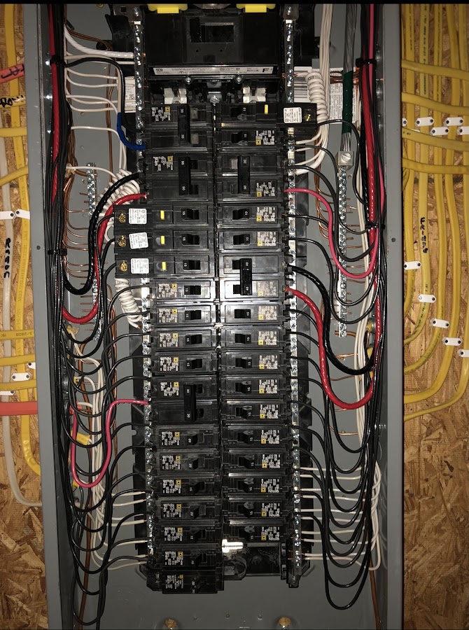 Grounded Electrical and Mechanical Electrician in Prairie Village, KS photo