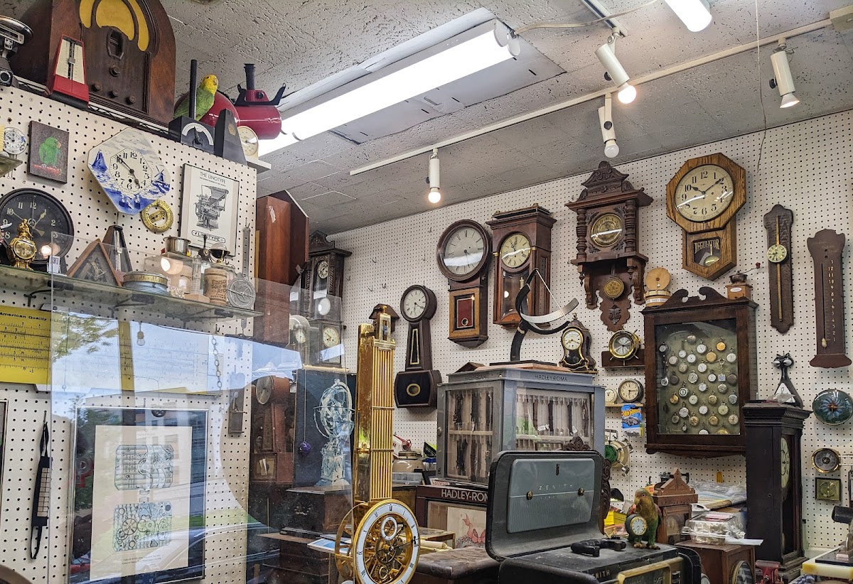 Eckers Clock & Watch Shop