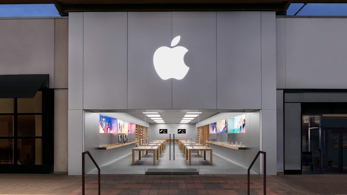 Apple Twenty Ninth Street