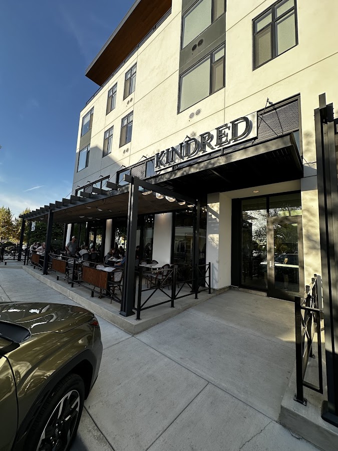 Kindred by the Creek Wine Lounge