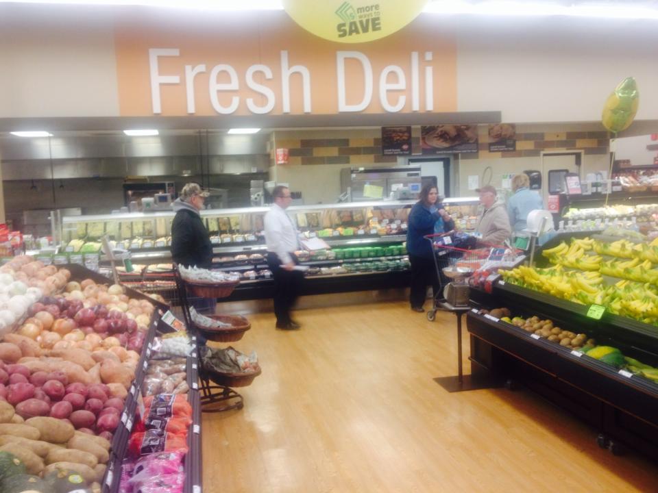 Cash Wise Foods Grocery Store