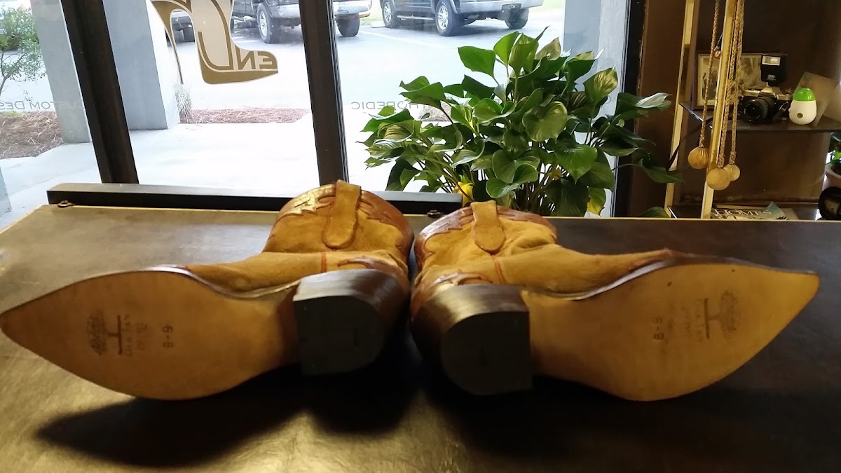 Enzo's Shoe Repair - Enzo's Shoe Repair Leather Repair in Hilton Head Island, SC photo