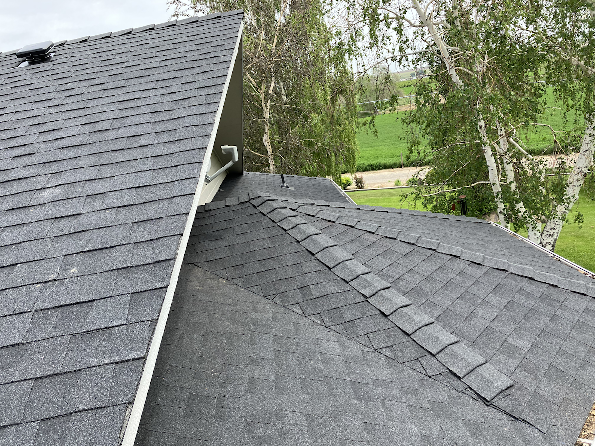 Supreme Roofing LLC