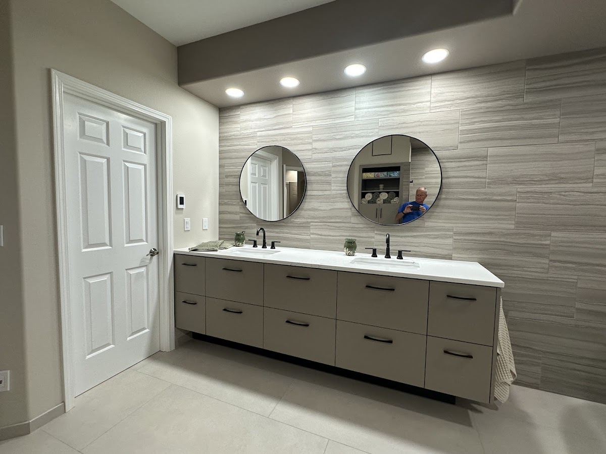 Benson's Interiors - Benson's Interiors Shower Repair in Corvallis, OR photo