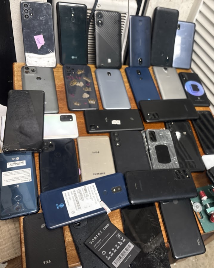 Guaranteed Cellphone & PC Repair