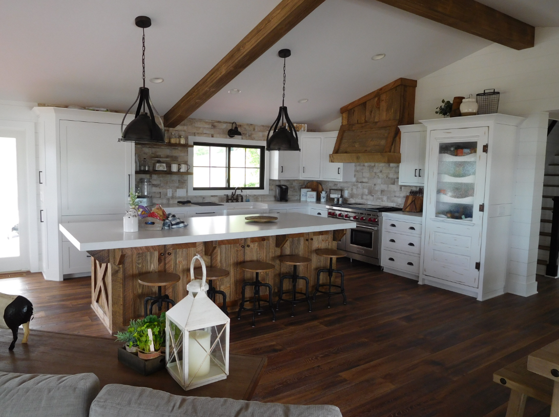 Dolphin Custom Cabinets